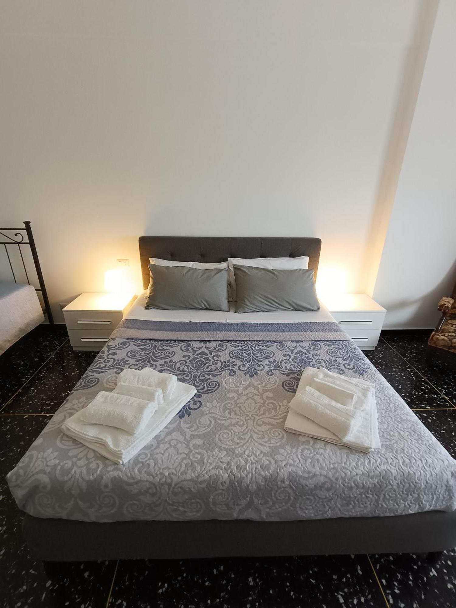 B&B Casa Scotto Savona Bagian luar foto